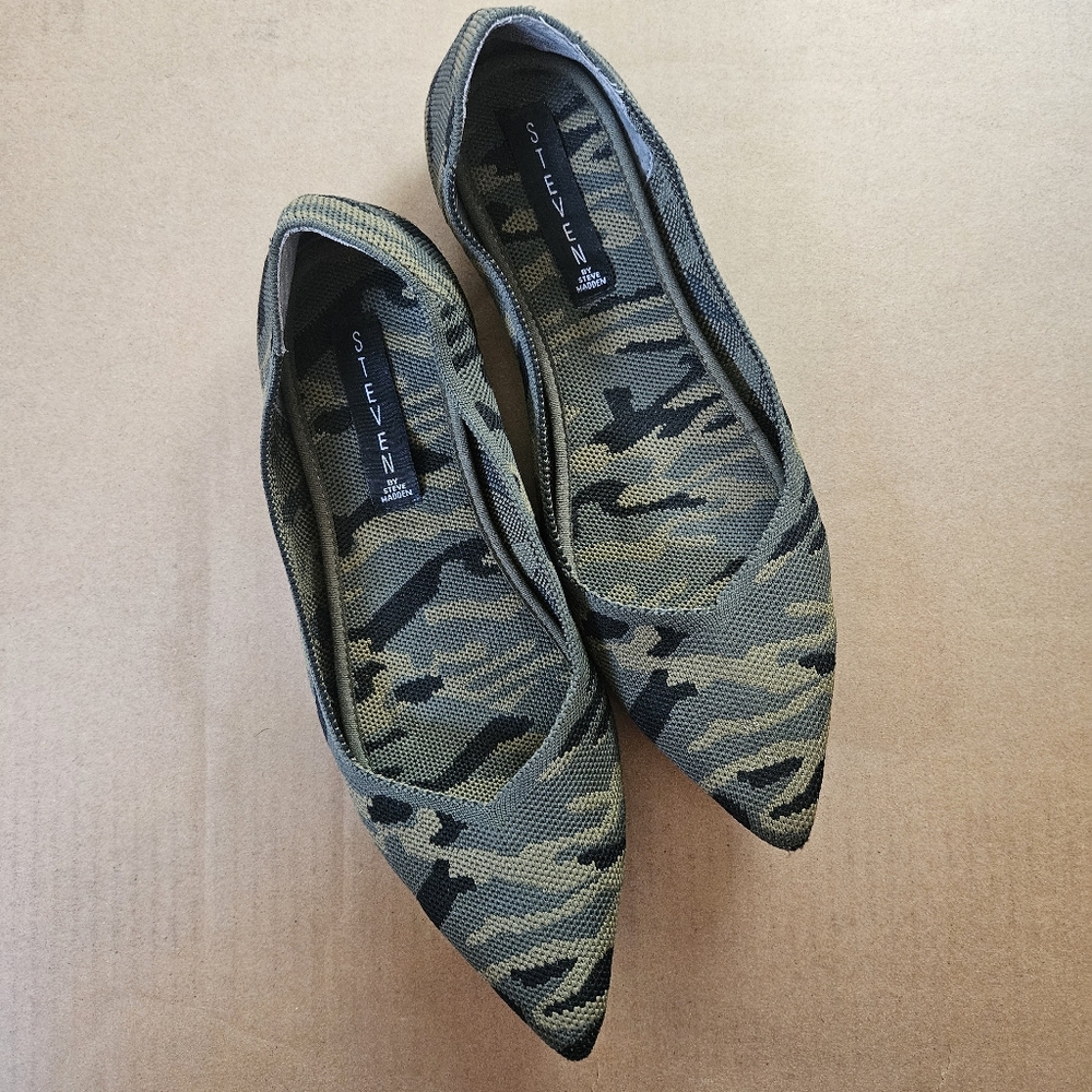 Steven by Steve Madden Camo Pointed Toe flats